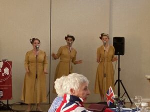 Three chordettes